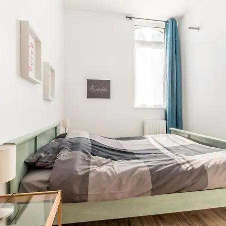 Moderne, Propre, Wifi Gratuit Apartment *
